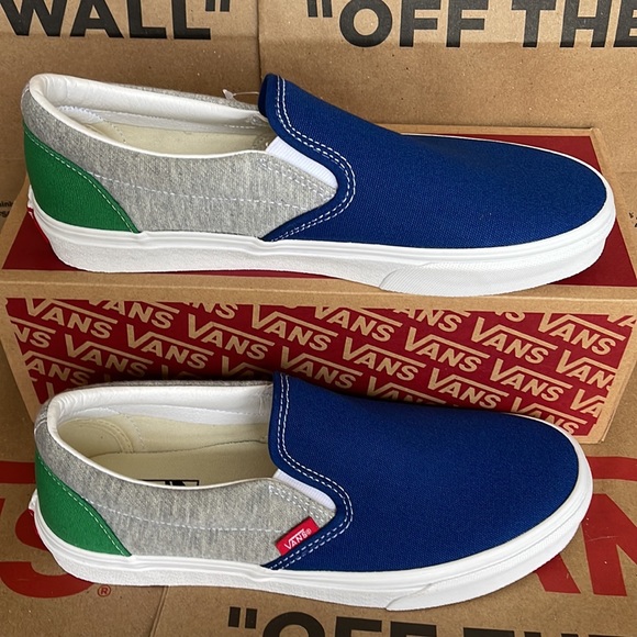 Vans Men’s Classic Slip On Vans Coastal Grey/True White sneakers - Picture 2 of 16